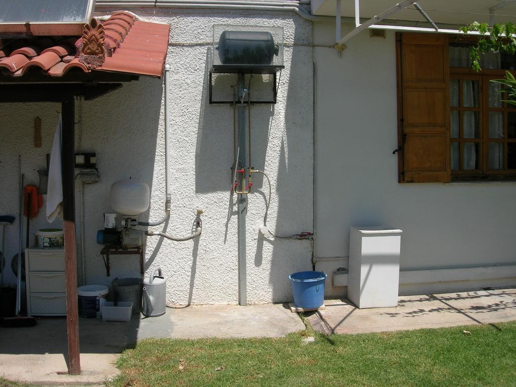 Apartment Next To The Sea In Poseidonia Posidhonia  Exterior photo