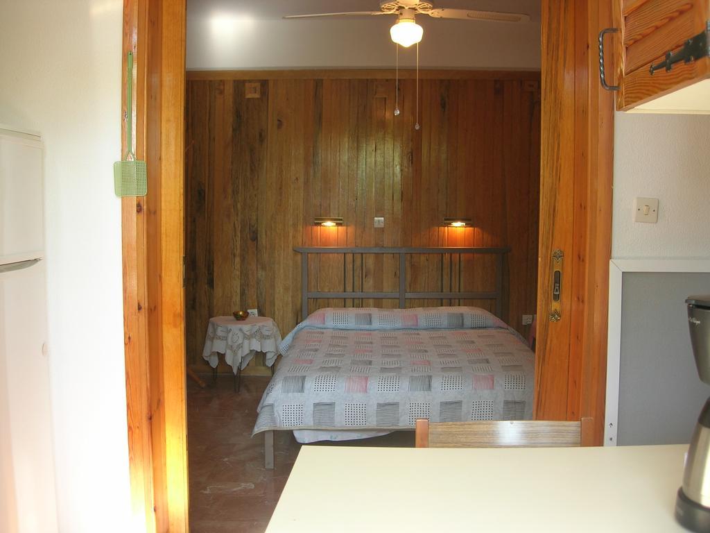 Apartment Next To The Sea In Poseidonia Posidhonia  Exterior photo